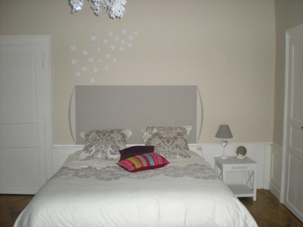 La Lit'Hote Mirefleurs Room photo